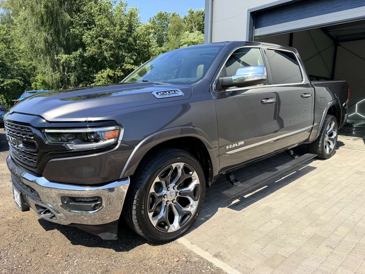 RAM 1500 Limited po realizacji — pełny widok samochodu